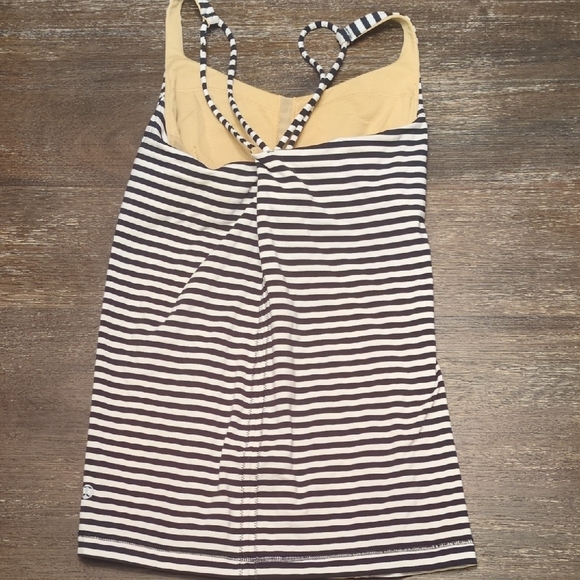 Lululemon Size 6 Lot - Picture 10 of 15